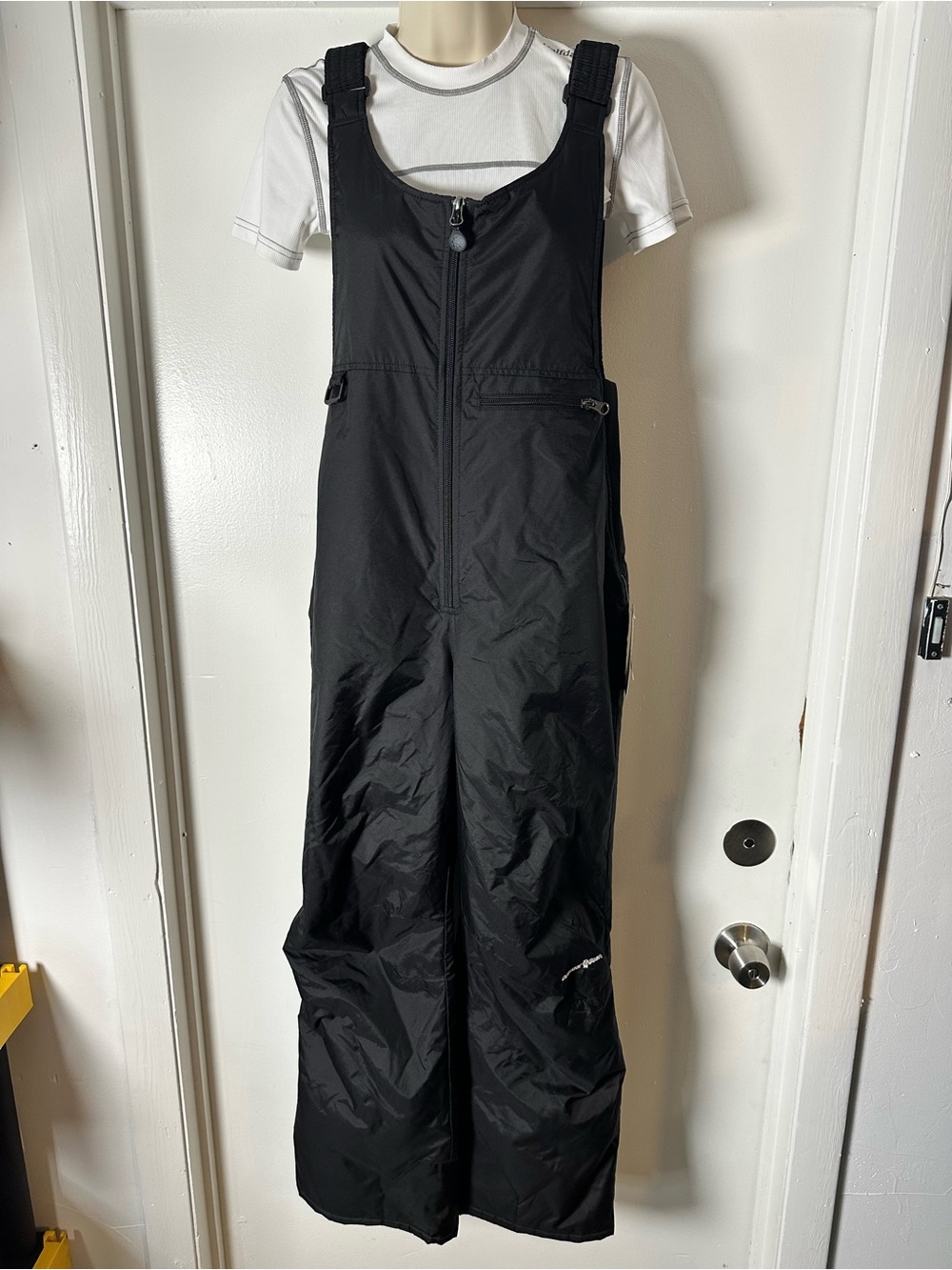 Youth Peak Snow bibs with adjustable straps size xl